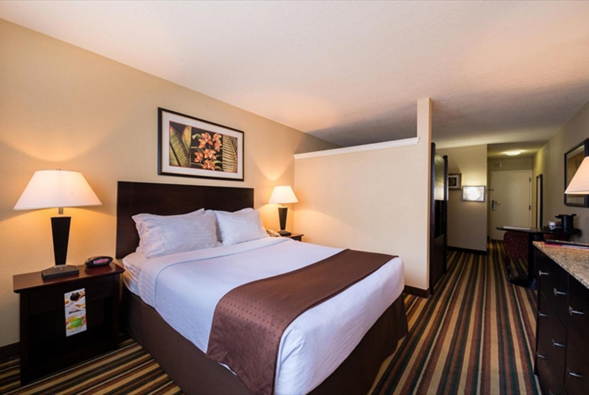 Holiday Inn & Suites Orlando Sw - Celebration Area By Ihg Kissimmee Eksteriør bilde